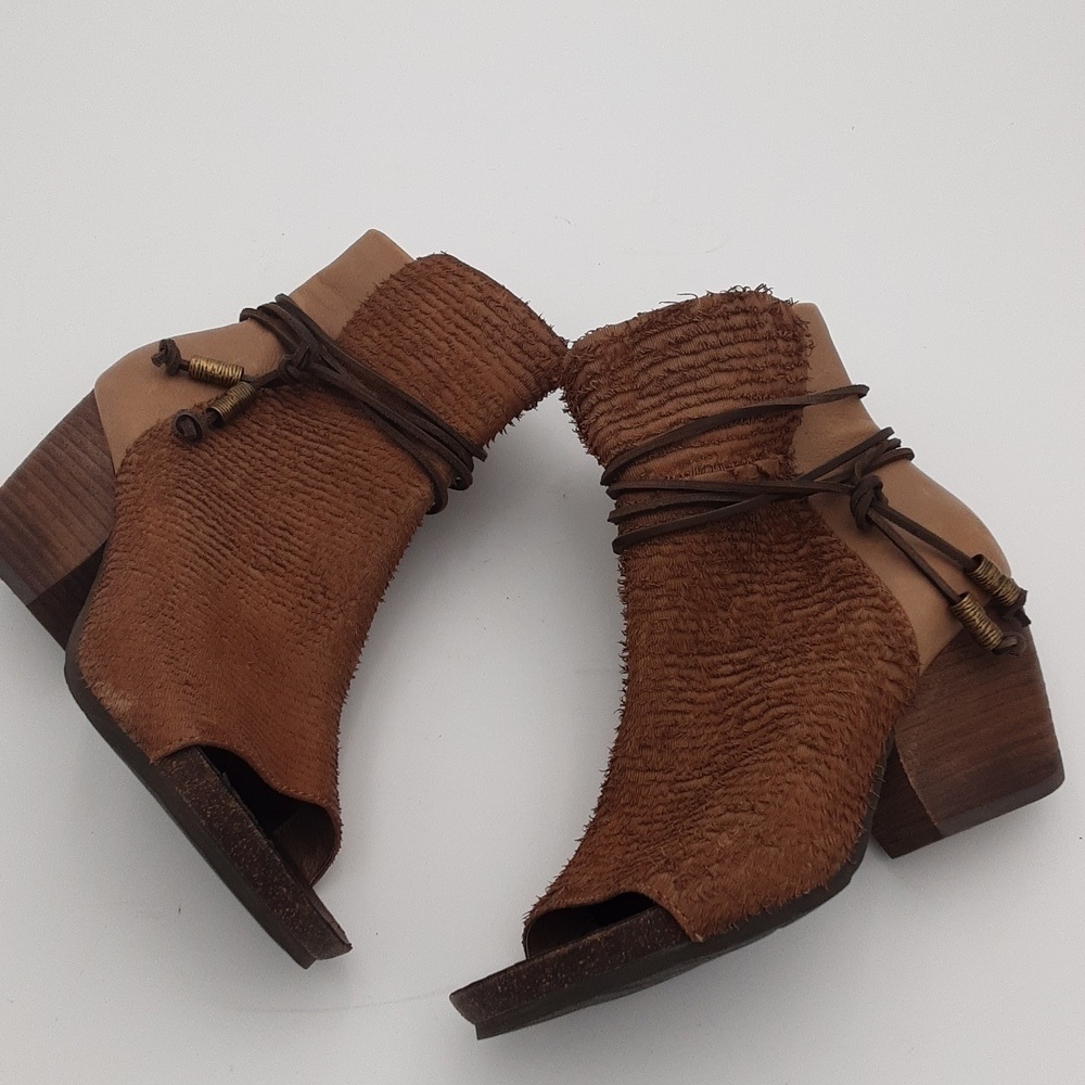 OTBT Women's Vagabond Open Toe
Booties Brown Ankle chunky Y2K festival women 8.5 - Picture 8 of 15